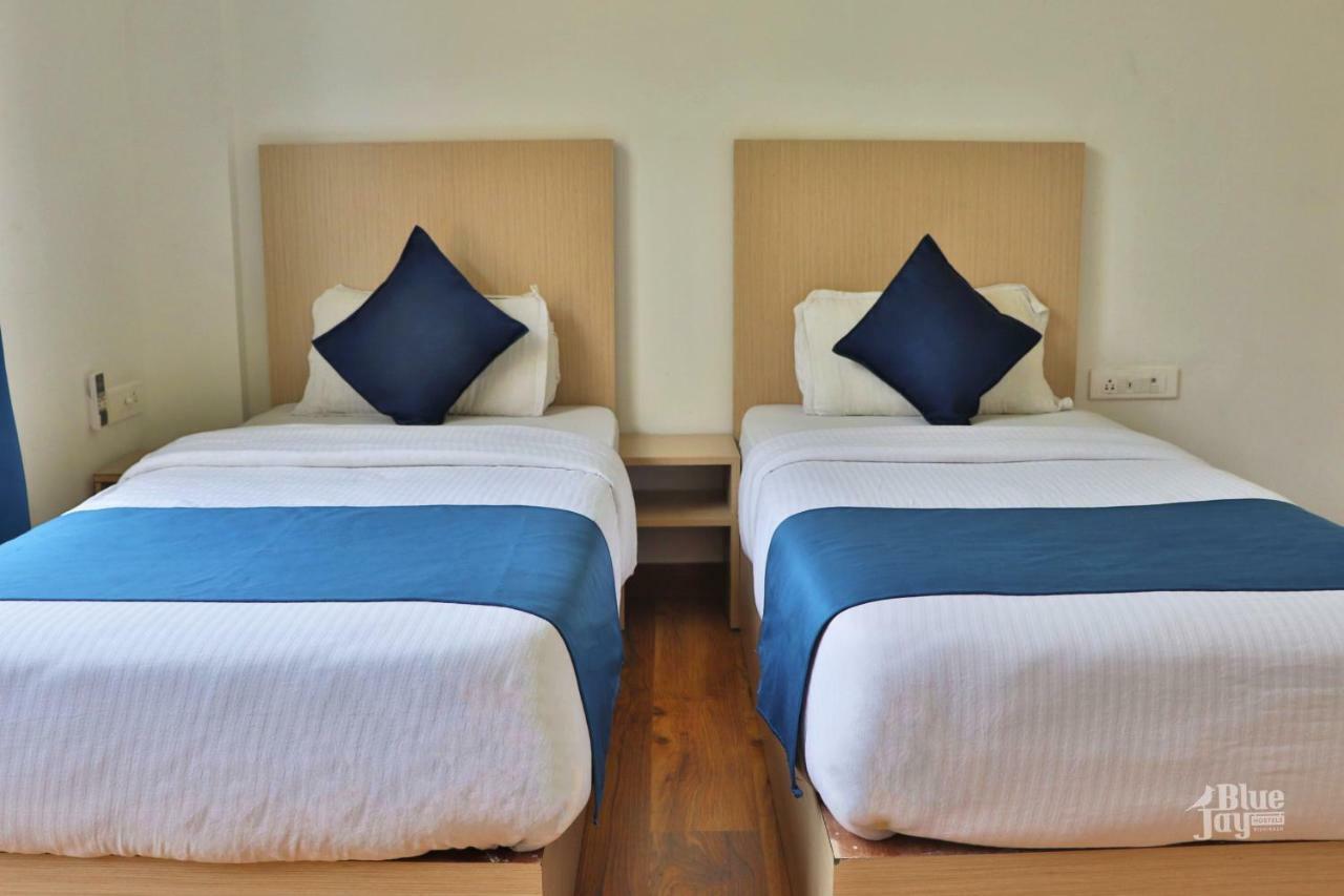 The Blue Jay Hostel - Dorms & Rooms Rishīkesh Eksteriør billede